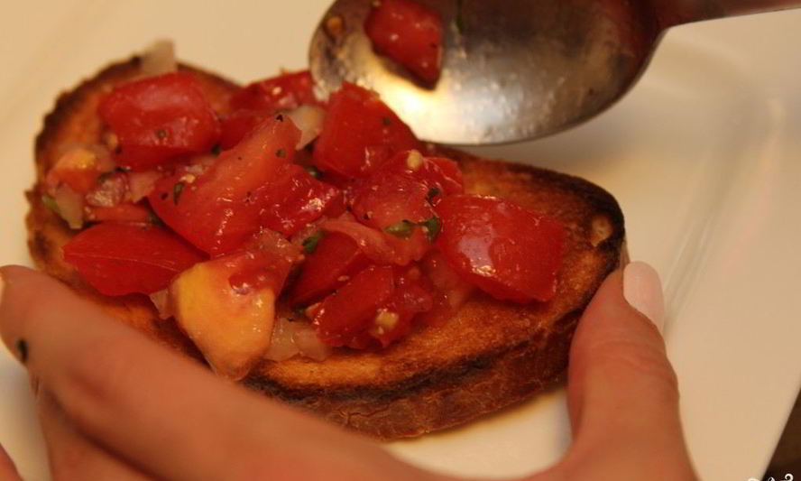 Рецепт брускетты с помидорами