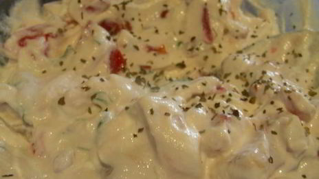 брускетта с рикоттой, помидорами и базиликом