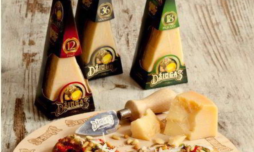 Рецепт брускетты с томатами, кедровыми орехами и сыром