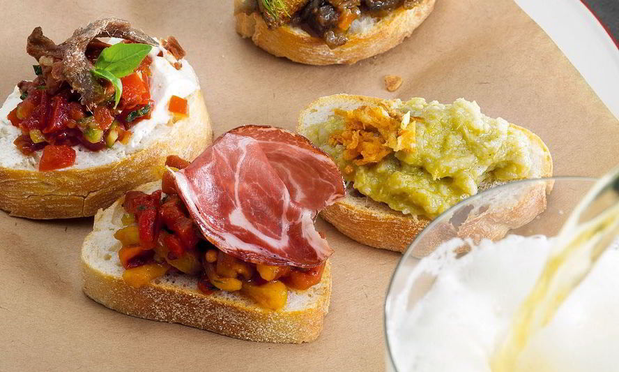 Рецепт брускетт с разными начинками