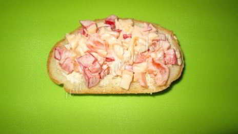 горячий бутерброд брускетта