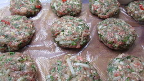 гамбургер в помидорке