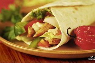 Буррито с курицей и фасолью