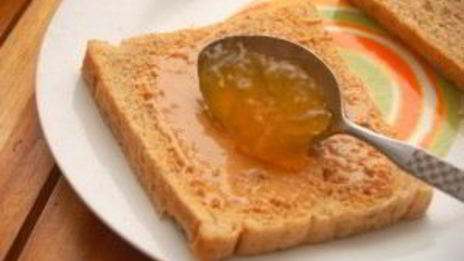 бутерброд с арахисовым маслом