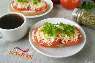 Бутерброды с сыром и помидорами