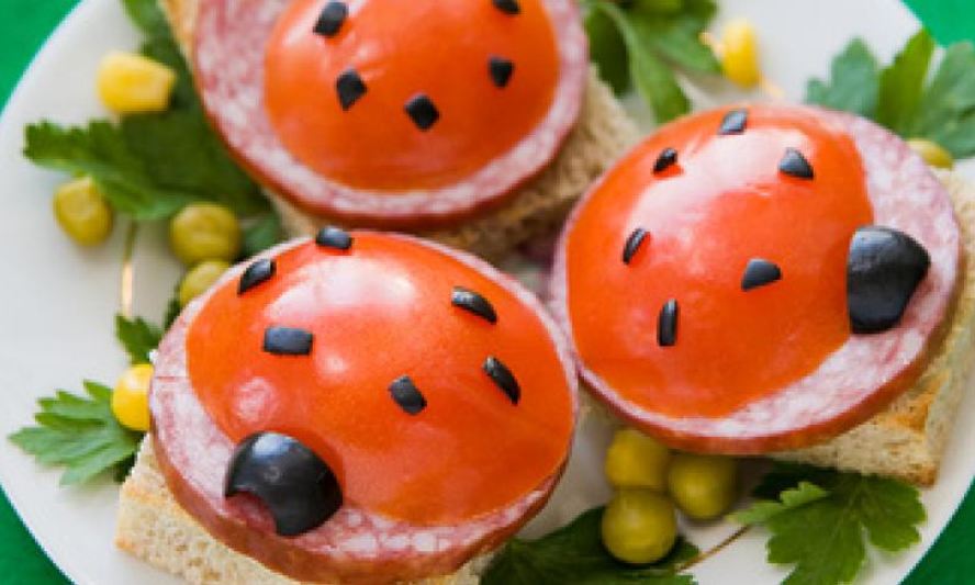 Рецепт бутербродов в виде божьих коровок
