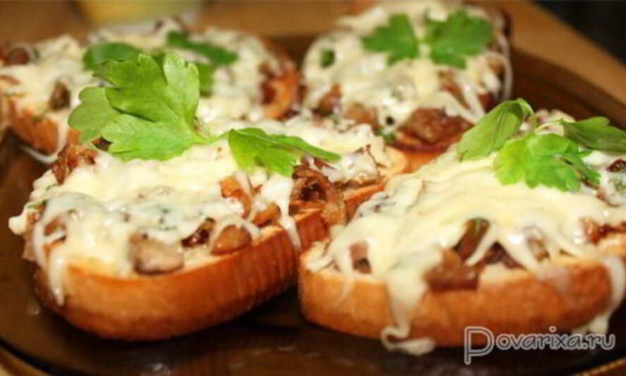 Рецепт горячих бутербродов с ветчиной