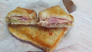 Горячие бутерброды в бутерброднице