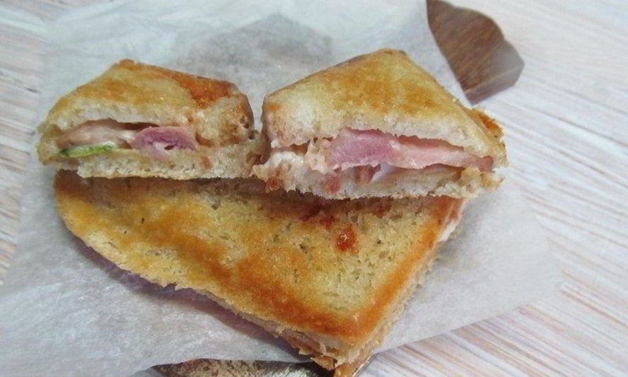 Рецепт горячих бутербродов в бутерброднице