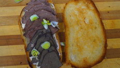 горячий бутерброд с ливером