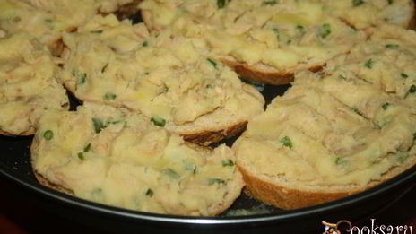 картофельные бутерброды с тунцом к завтраку