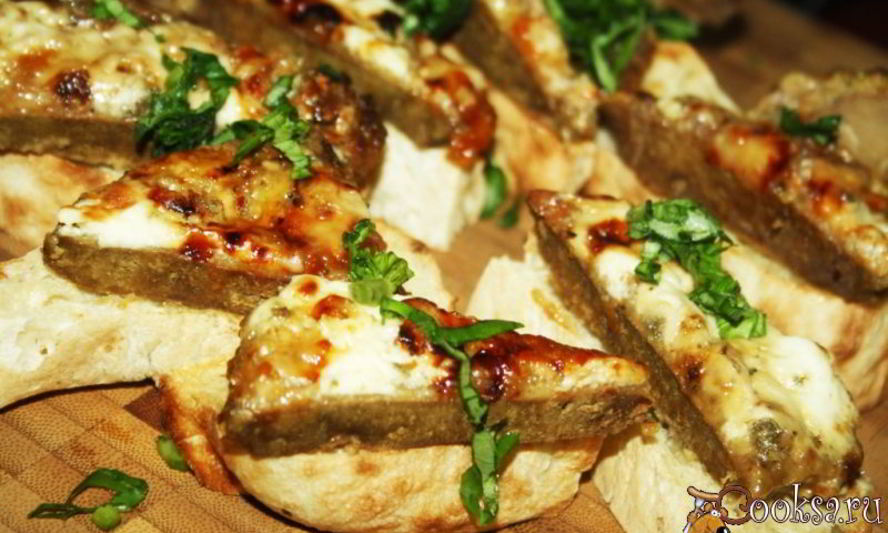 Рецепт пикантных бутербродов с говяжьей печенью