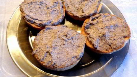 сухарики бутербродные с грибной икрой