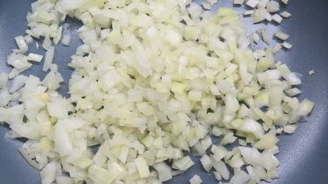 закусочные бутерброды с луком и яйцами