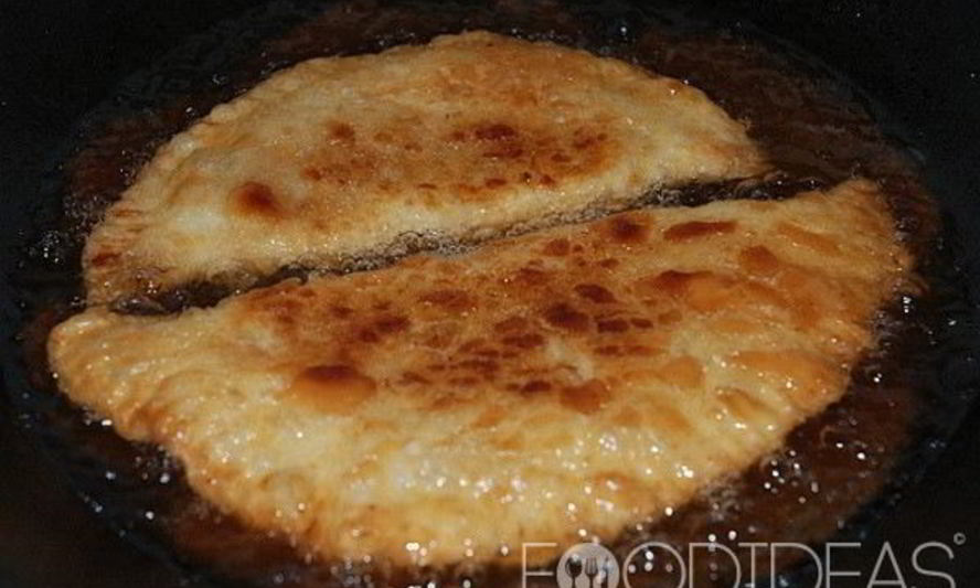 Рецепт чебуреков из слоеного теста