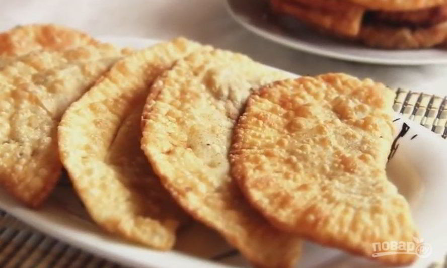 Рецепт чебуреков постных с грибами и гречкой