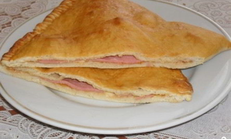 Рецепт чебуреков с колбасой