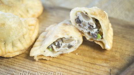 чебуреки с курицей