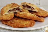 Пикантные чебуреки с фасольевой начинкой