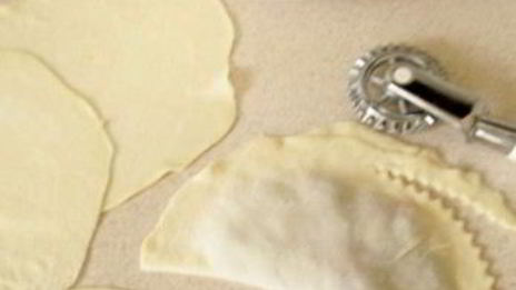 тесто для чебуреков на минералке