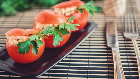 фаршированные помидоры