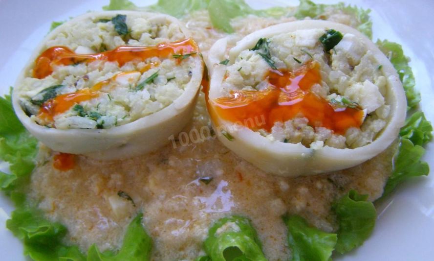 Рецепт фаршированных кальмаров с рисом и яйцом