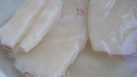 фаршированные кальмары с рисом и яйцом