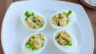 Фаршированные яйца с хреном