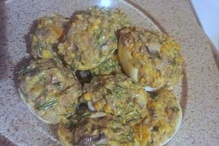 Фаршированные яйца с килькой