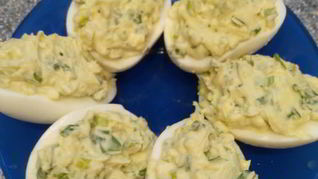 Весенние фаршированные яйца