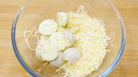 яйца фаршированные икрой