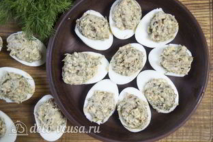 Яйца фаршированные луком