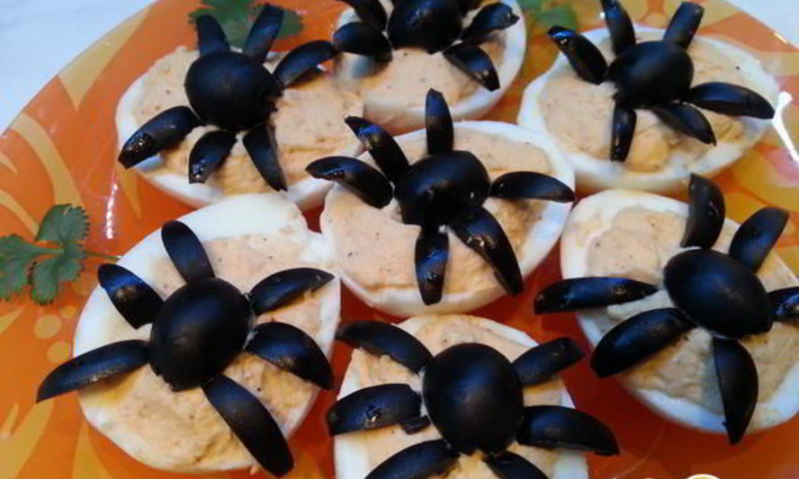 Рецепт яиц фаршированных паучки