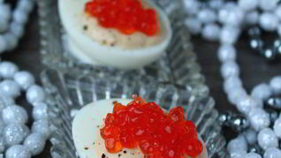 Яйца фаршированные с тунцом