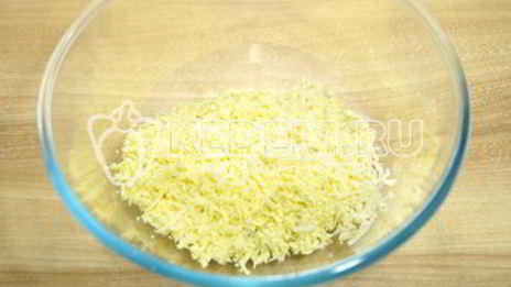 яйца, фаршированные свеклой и орехами