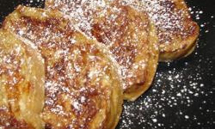 Рецепт французских гренков с яблочным пюре