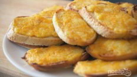 гренки с сыром и яйцом в духовке