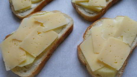 гренки с яблоком и сыром