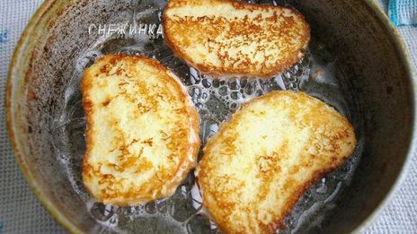 гренки сахарные, сырные и запеченные с яблоками