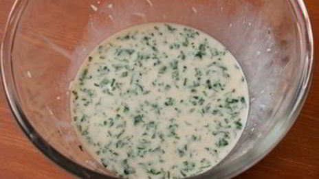 несладкие гренки с беконом и помидорами