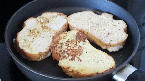 сладкие гренки из белого хлеба