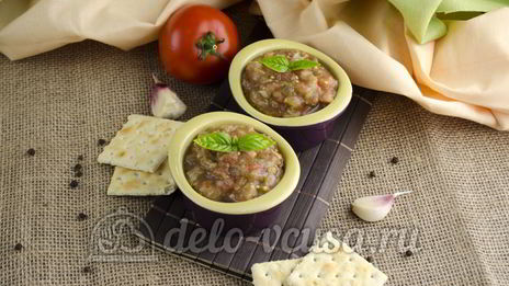 икра из баклажанов со свежими помидорами