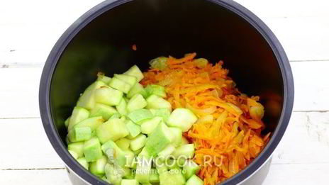 кабачковая икра с перцем и луком