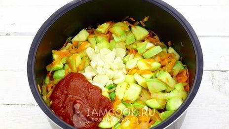 кабачковая икра с перцем и луком