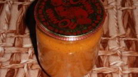 кабачковая икра с соусом