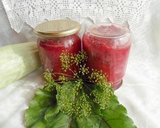 Кабачковая икра со свеклой