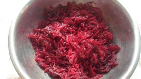 кабачковая икра со свеклой