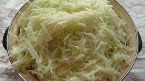 кабачковая икра со свеклой