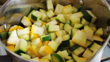 пикантная кабачковая икра