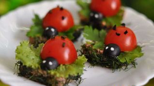 Бутерброды канапе Божья коровка